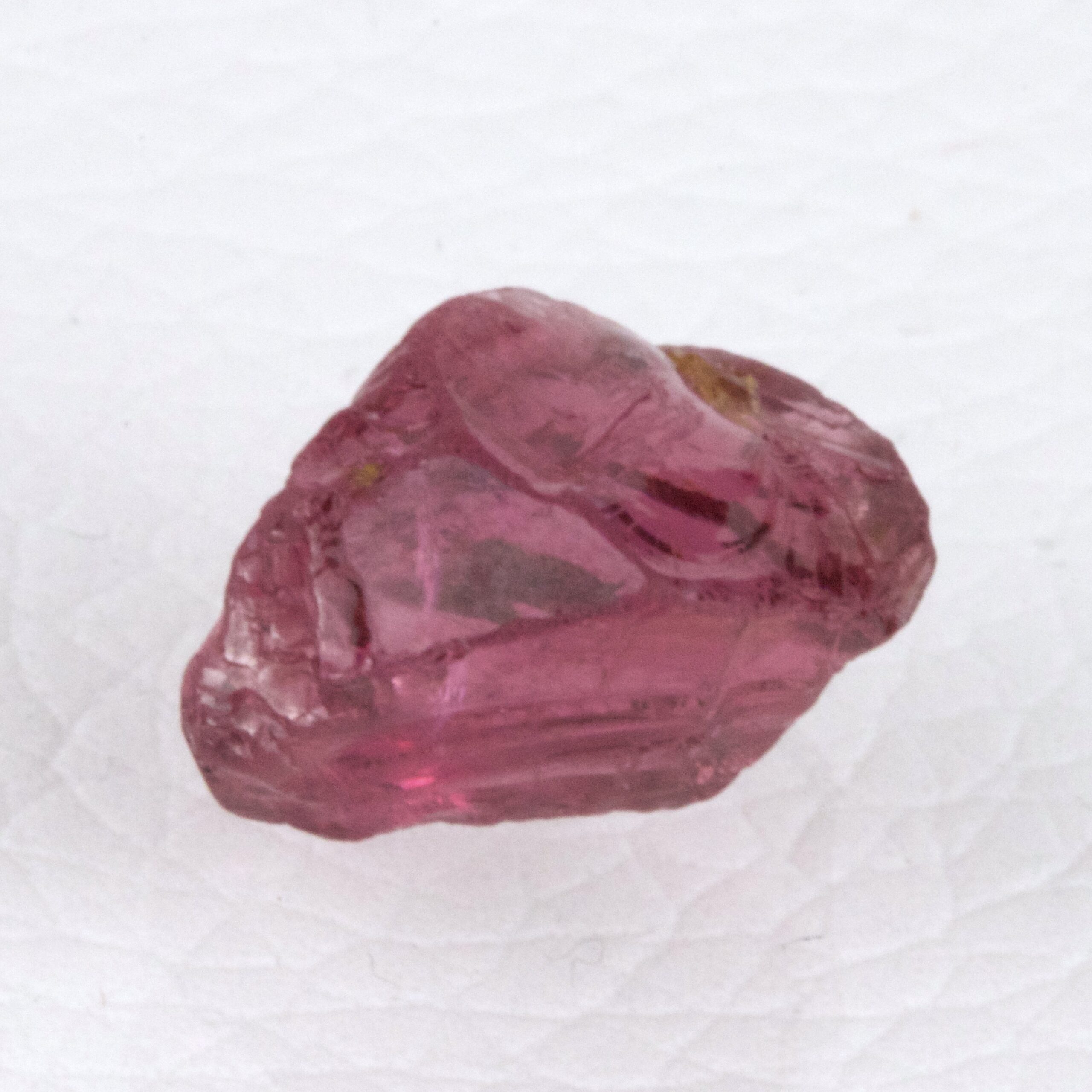 Purpurrosa Rhodolith-Granat · facettierbarer Rohstein · 7,2 ct · unbehandelt