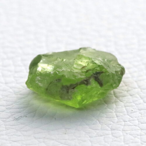 Alternative view of Apple Green Peridot · Facet Rough · 11.0 ct · Untreated